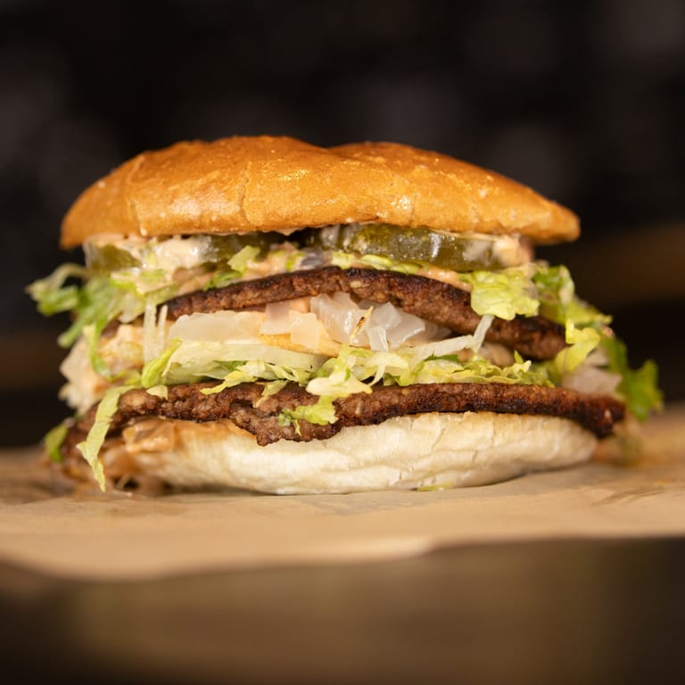 Weekend Special: 25% Off Smashburgers